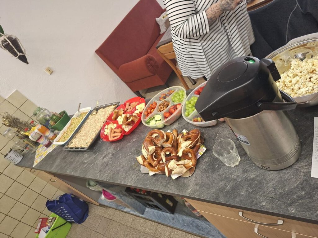 photo 2 2026 04 18 19 04 37